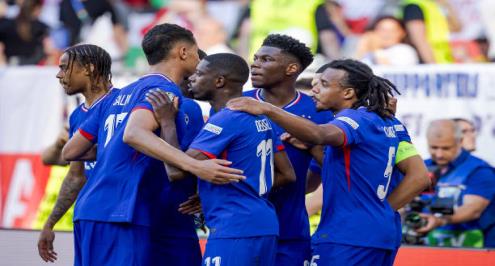 قبل مواجهة إيطاليا.. منتخب فرنسا يعلن إصابة مدافع ريال مدريد